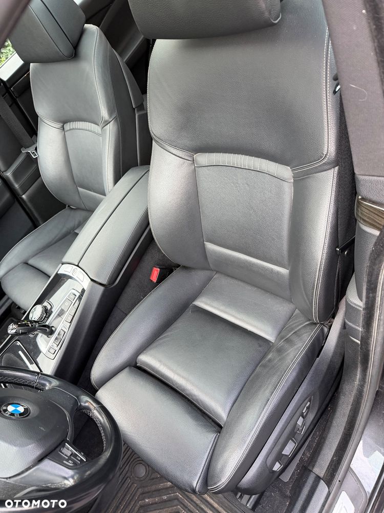 BMW 5GT 530d xDrive Luxury Line - 13