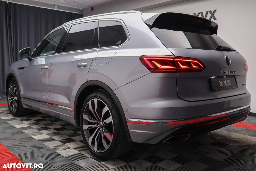 Volkswagen Touareg - 17
