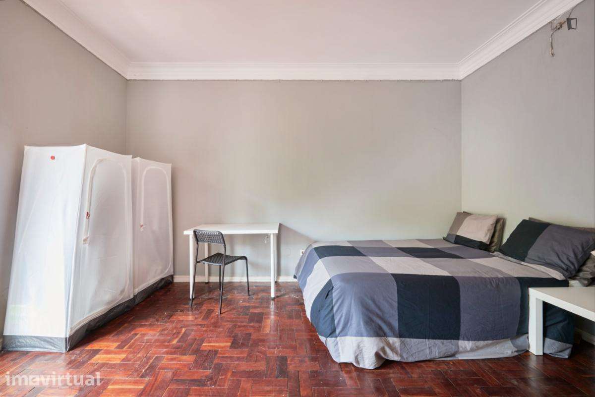 Quarto - localizado em Entrecampos Lisbon - Grande imagem: 2/29