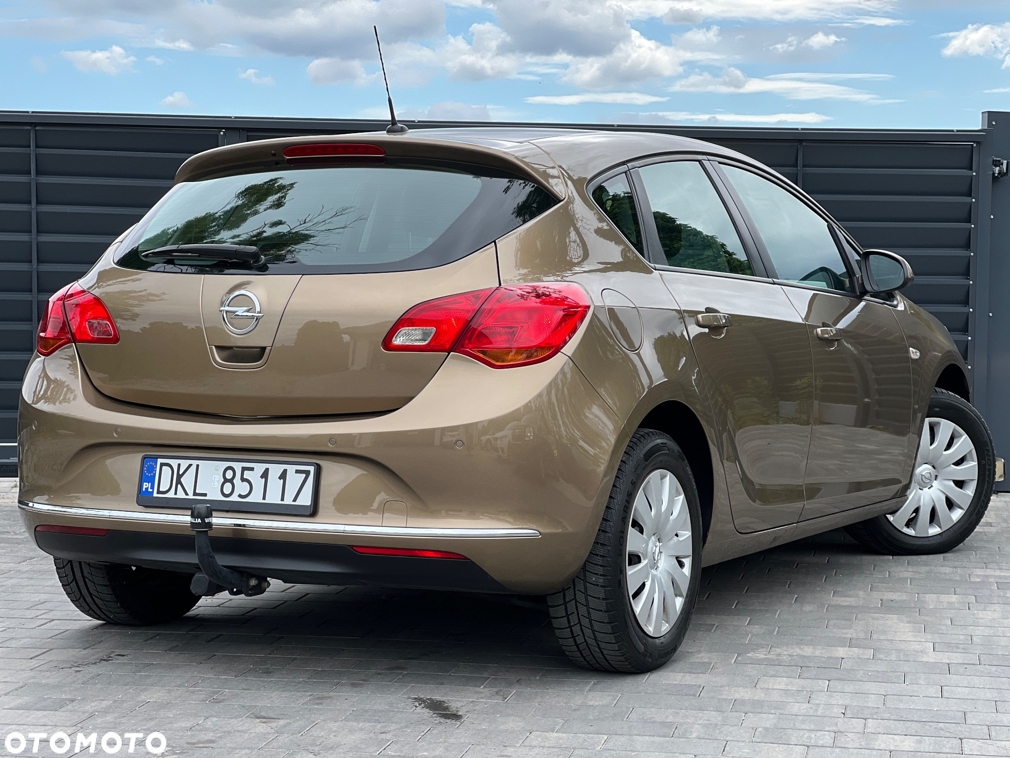 Opel Astra IV 1.4 T Essentia - 4
