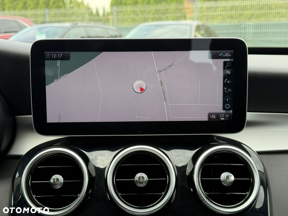 Mercedes-Benz Klasa C 180 9G-TRONIC - 29