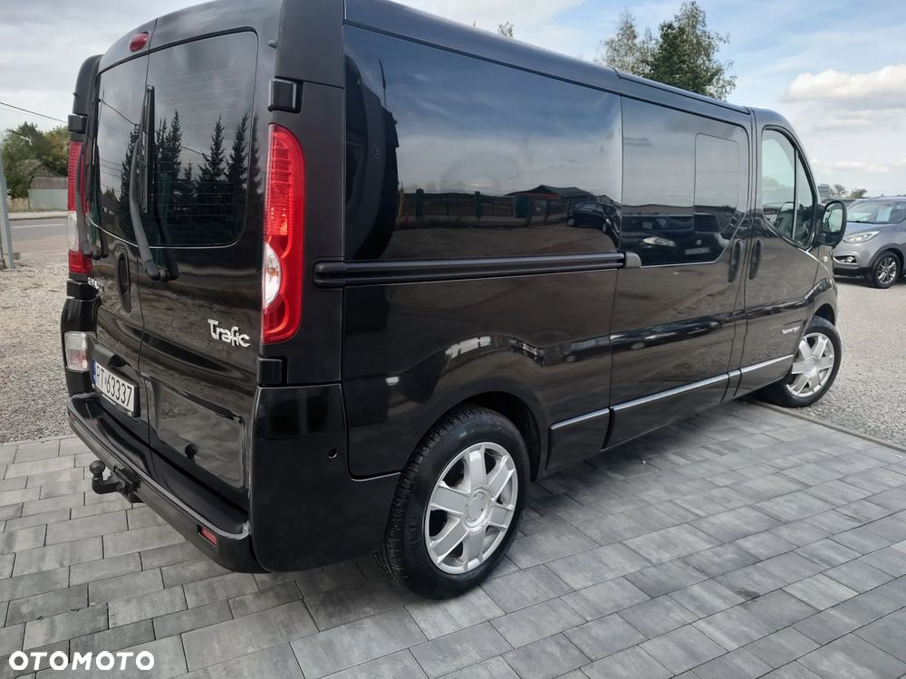 Renault Trafic FAP Grand Passenger Black Edition - 6