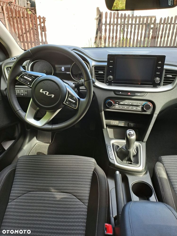 Kia XCeed 1.5 T-GDI M - 22