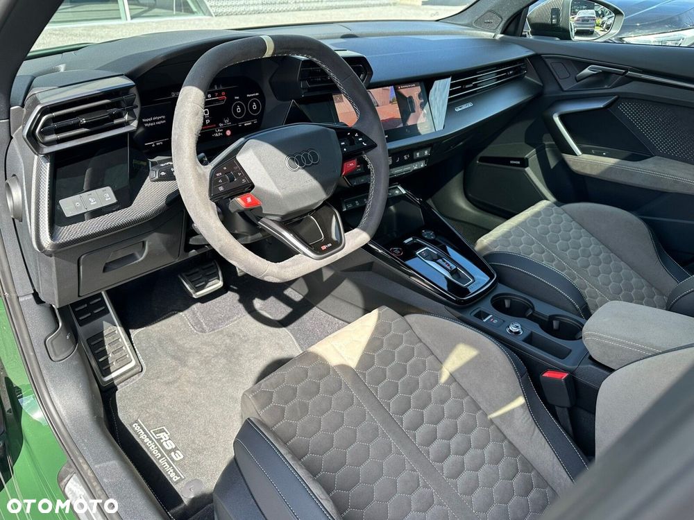 Audi RS3 Limousine - 18