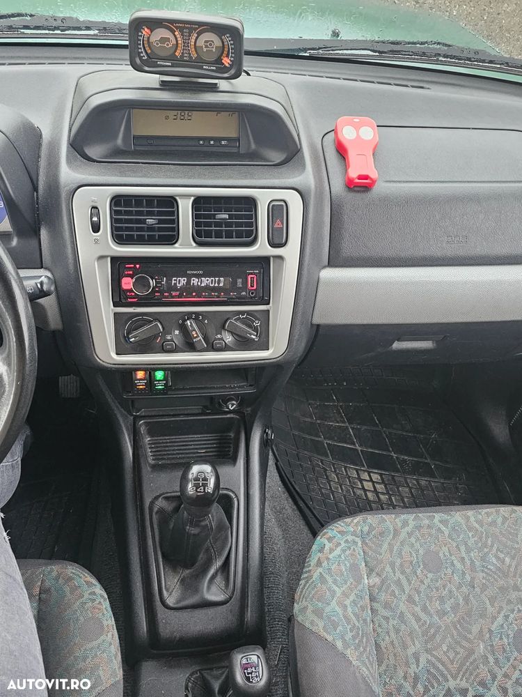 Mitsubishi Pajero Pinin - 10