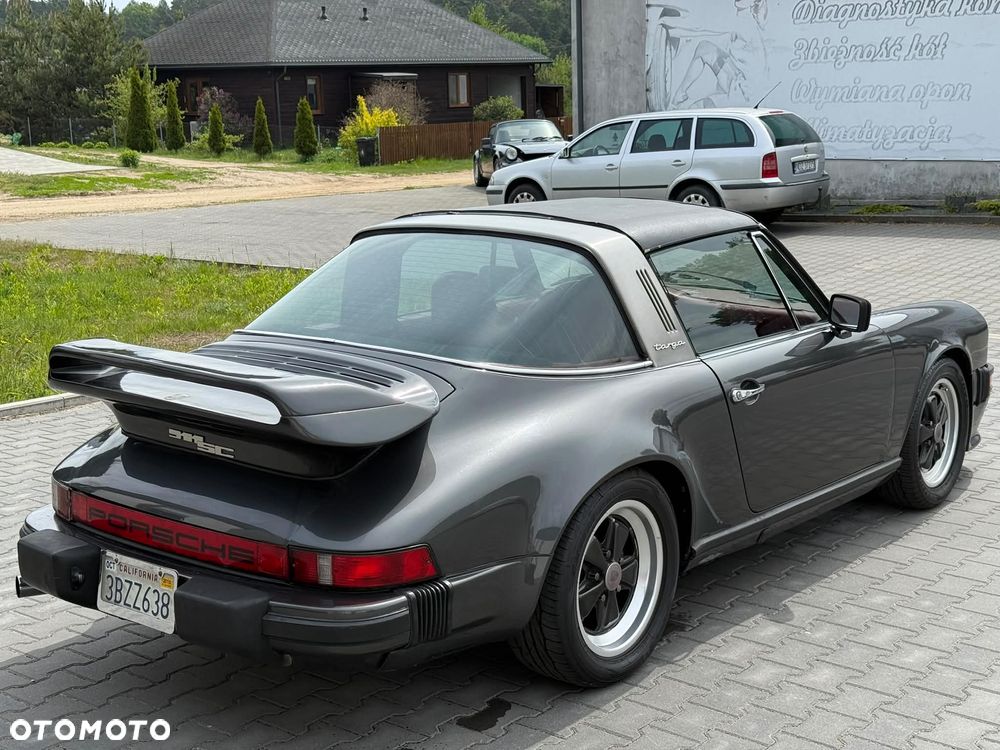 Porsche 911 - 10