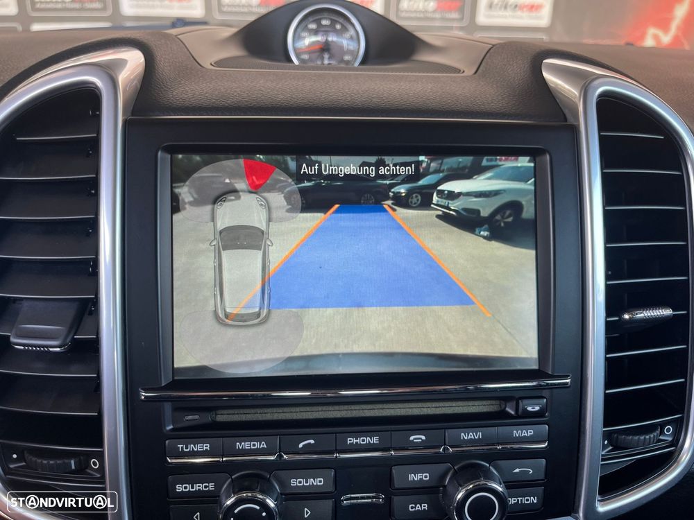 Porsche Cayenne Standard - 42