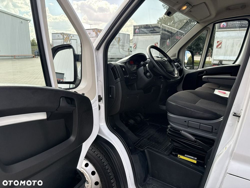 Opel Movano - 10