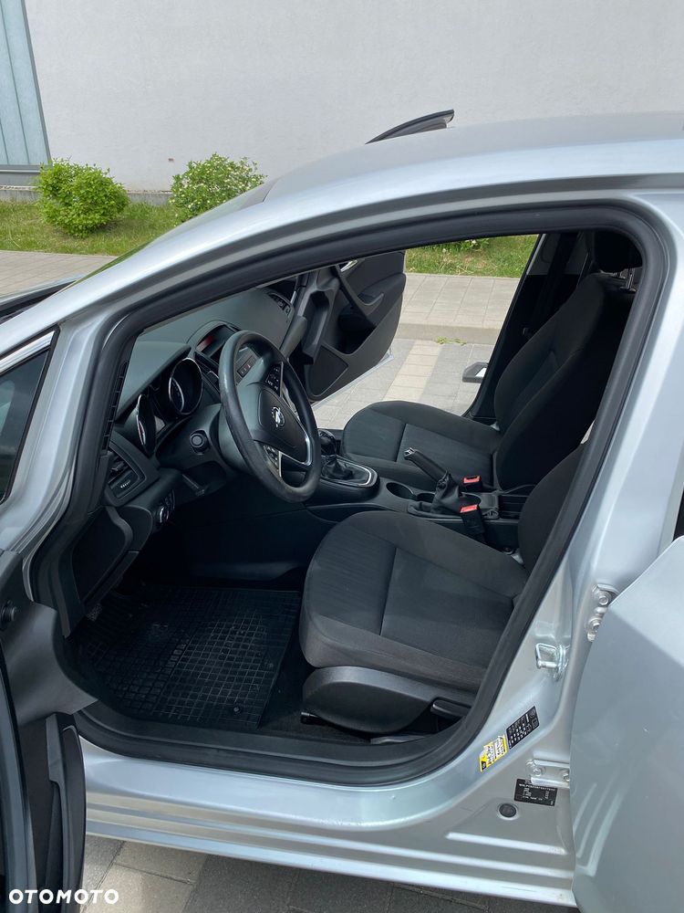 Opel Astra 1.4 T Essentia EU6 - 10