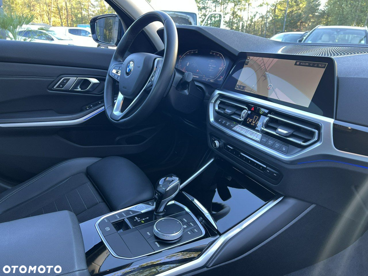BMW Seria 3 320i Sport Line - 35