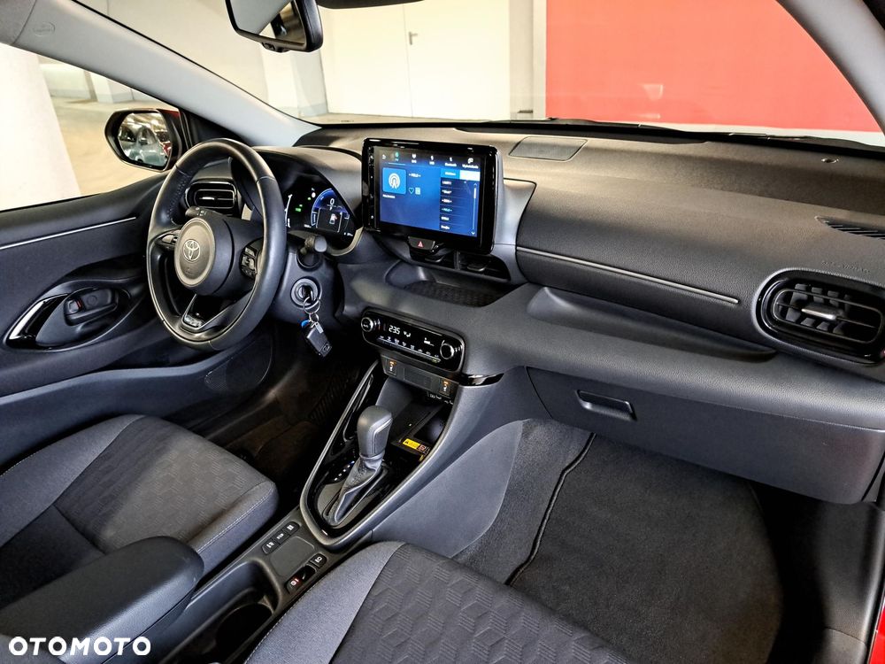 Toyota Yaris Hybrid 1.5 Style - 17