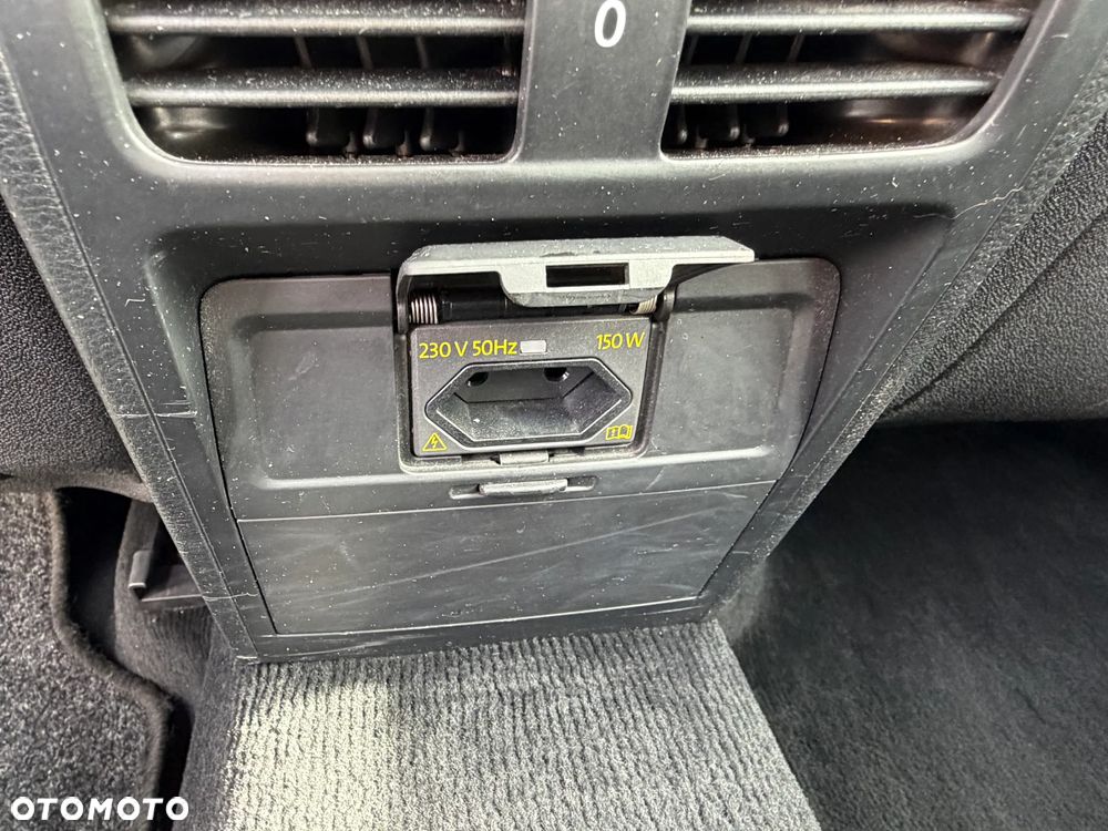 Volkswagen Passat - 21