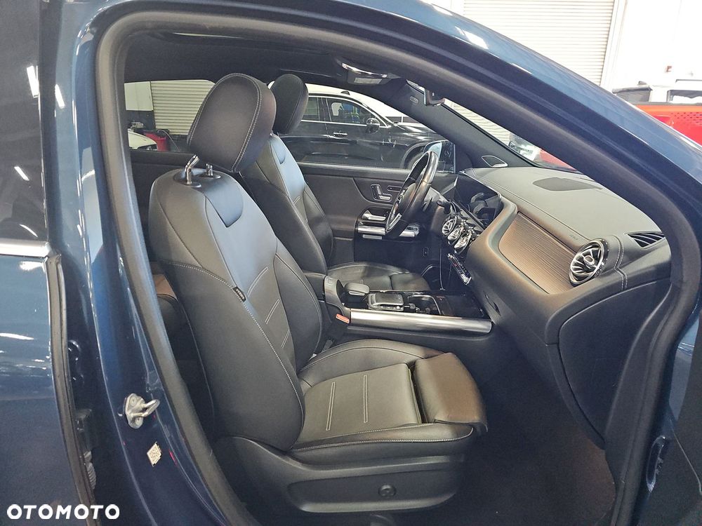 Mercedes-Benz GLA 250 4-Matic - 10