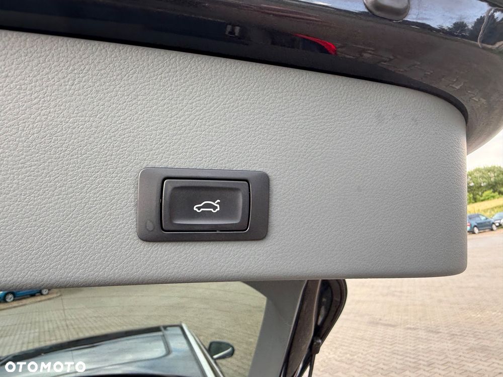 Audi A6 Avant 2.0 TDI Ultra S tronic - 10
