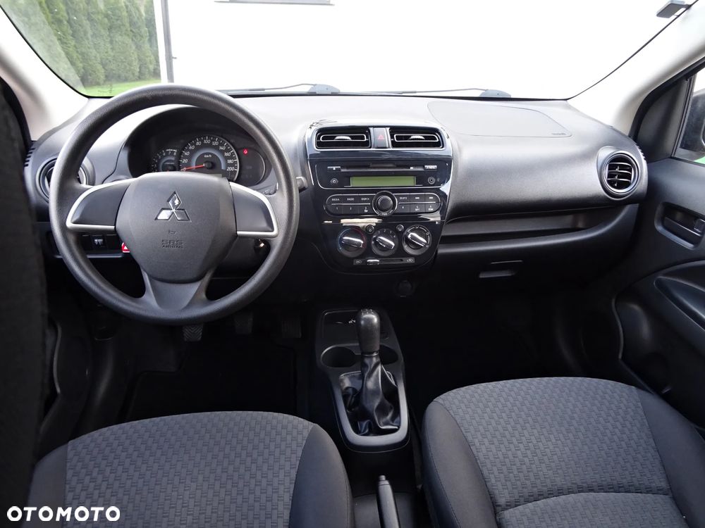 Mitsubishi Space Star - 36