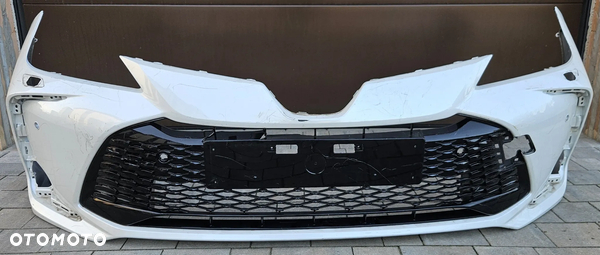 Zderzak przedni przód Toyota Corolla XII E21 2018- SEDAN LIFT PDC + spryskiwacze ORYGINAŁ! Z KRATKĄ