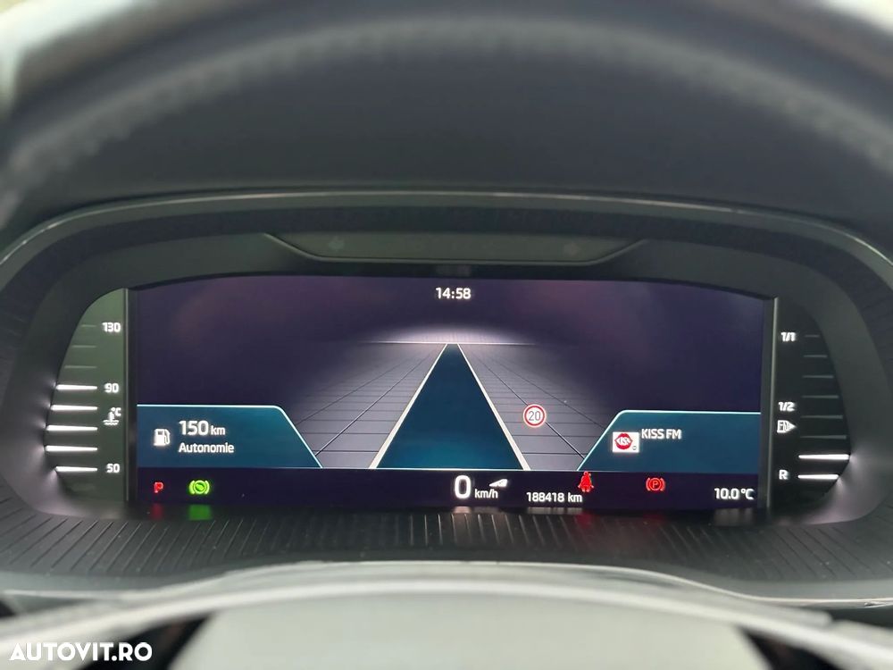 Skoda Octavia 2.0 TDI DSG Sportline - 28