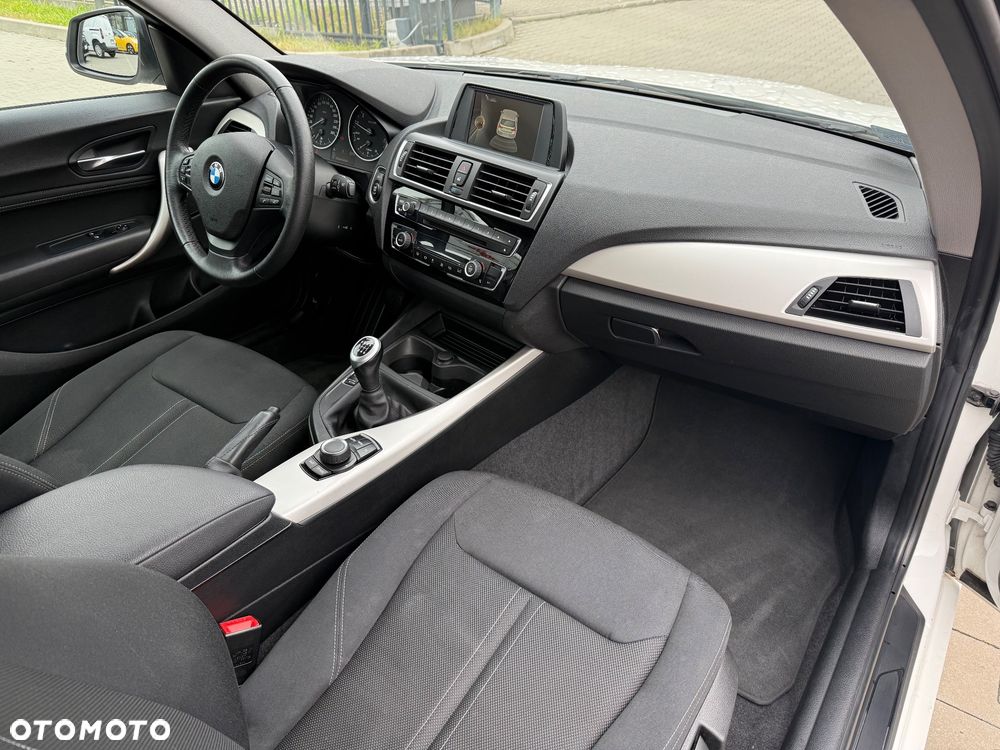 BMW Seria 1 118i Advantage - 28
