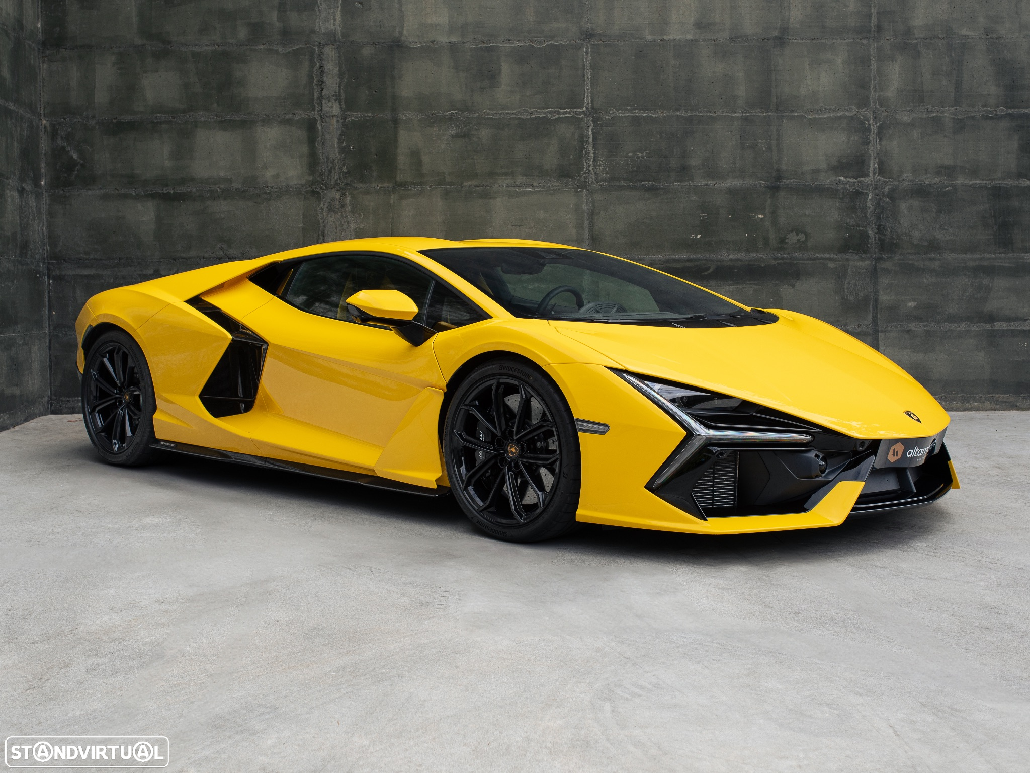 Lamborghini Revuelto - 2