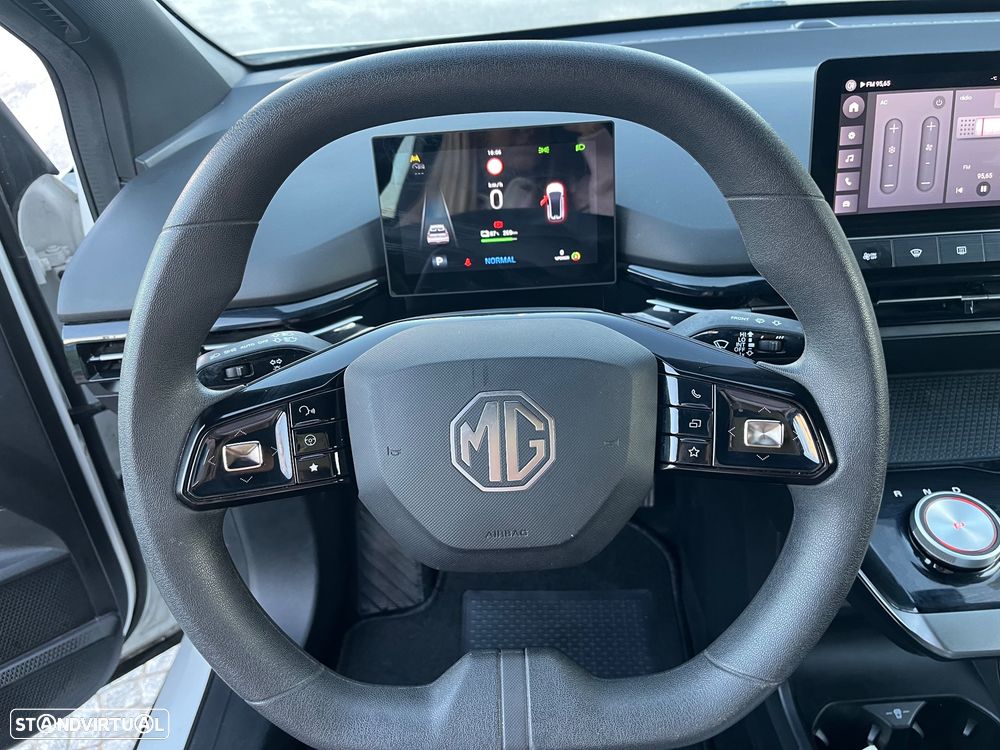 MG MG4 51 kWh Standard - 29