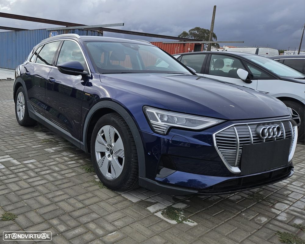 Audi e-tron 55 quattro - 11
