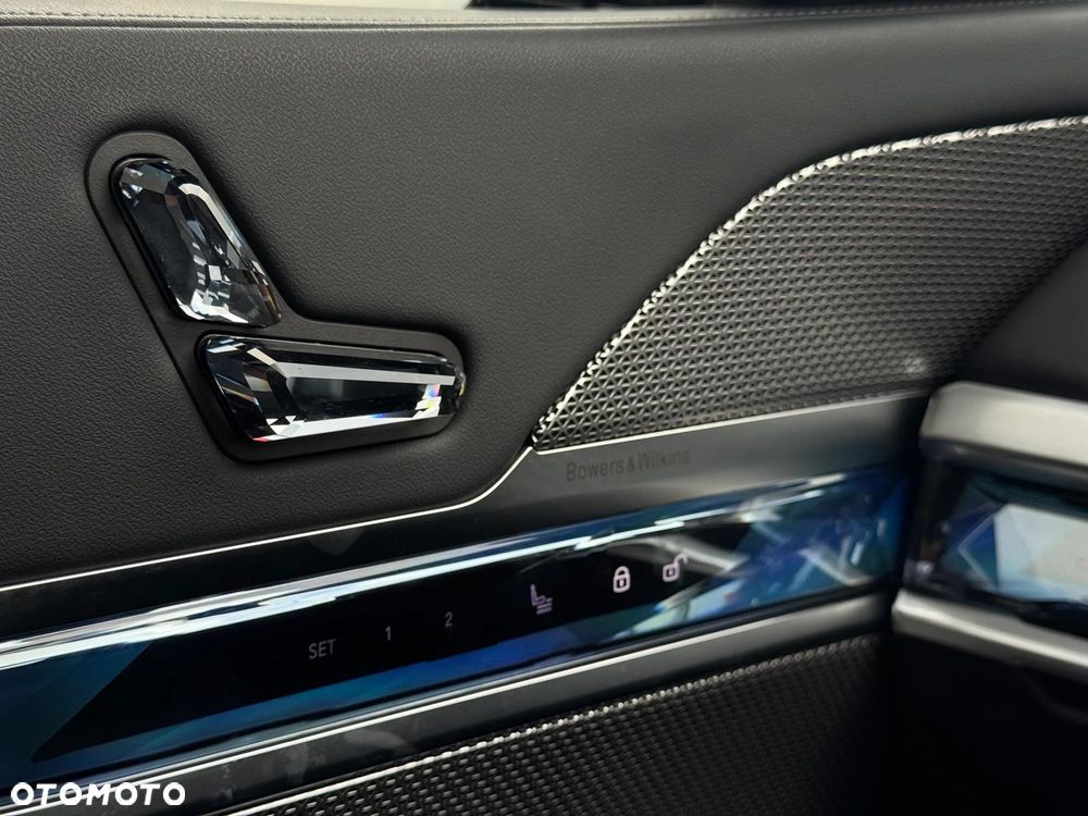 BMW Seria 7 - 23