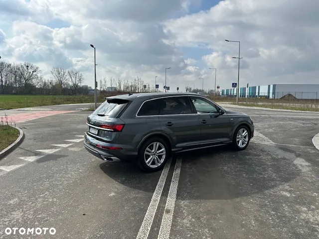 Audi Q7 - 4
