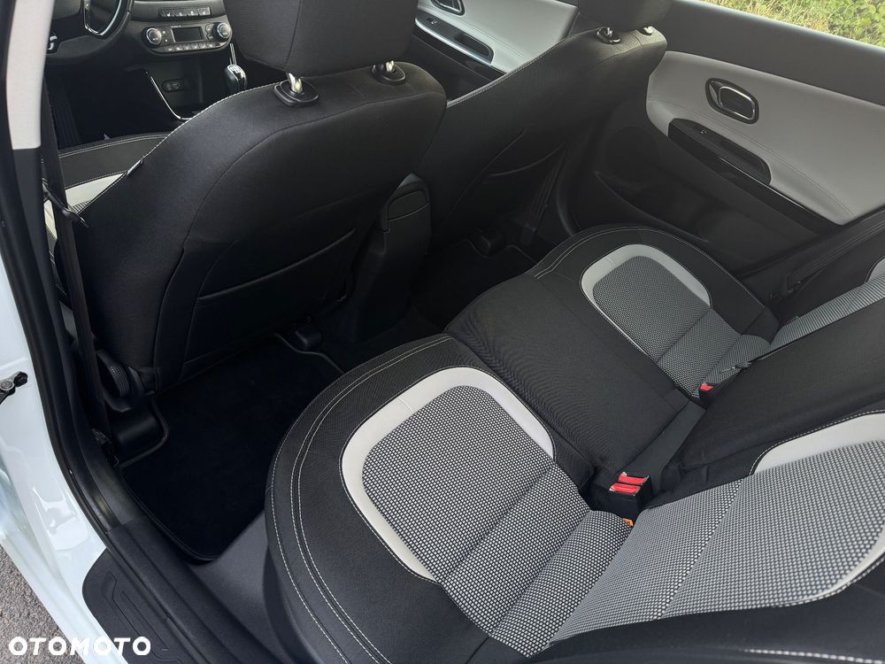 Kia Ceed 1.4 CVVT ISG Dream Team Edition - 24