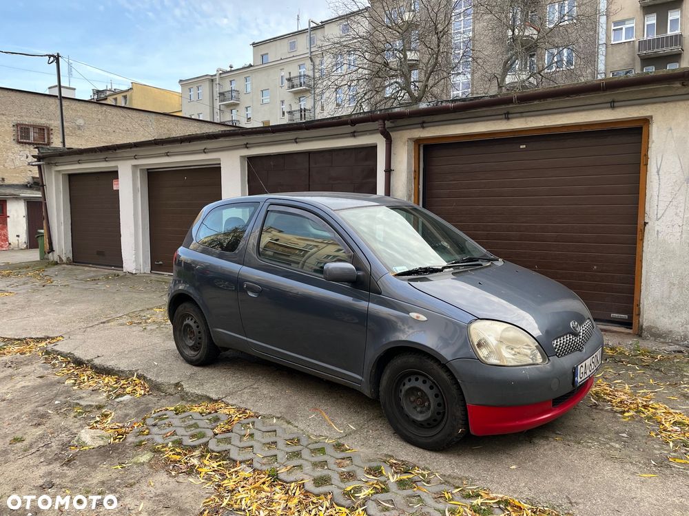 Toyota Yaris - 1