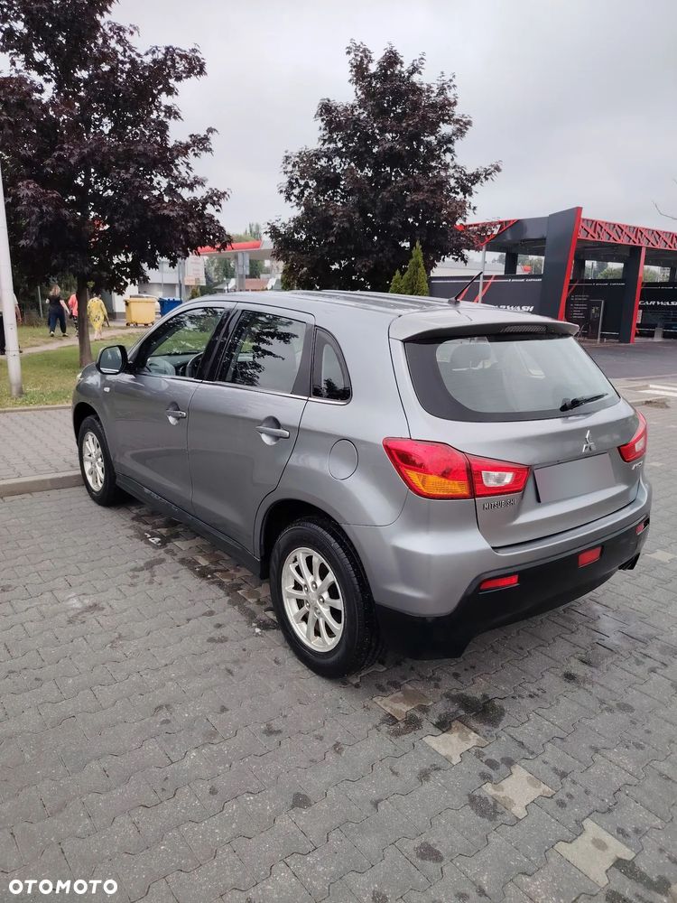 Mitsubishi ASX - 4