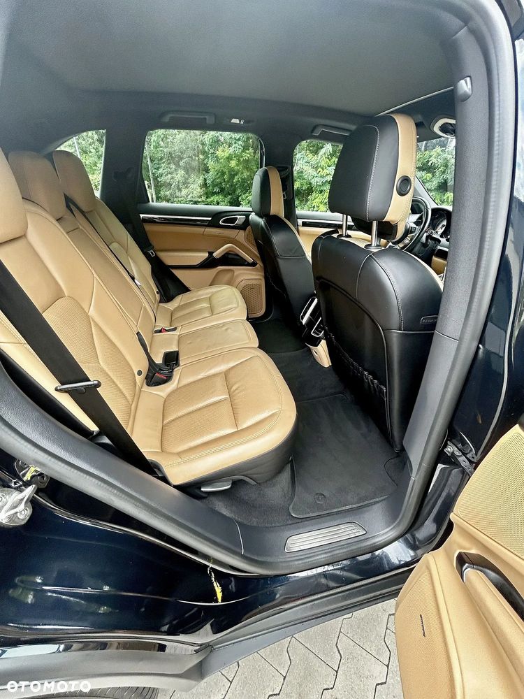 Porsche Cayenne S - 12