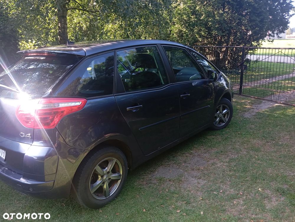 Citroën C4 Picasso - 11