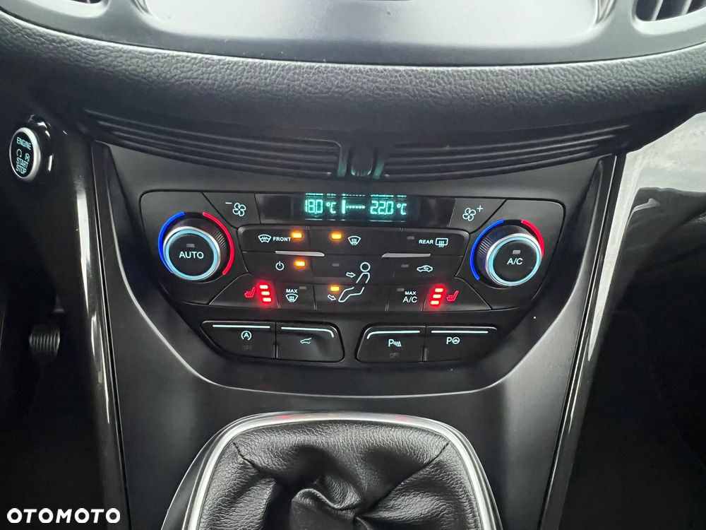 Ford Kuga - 27