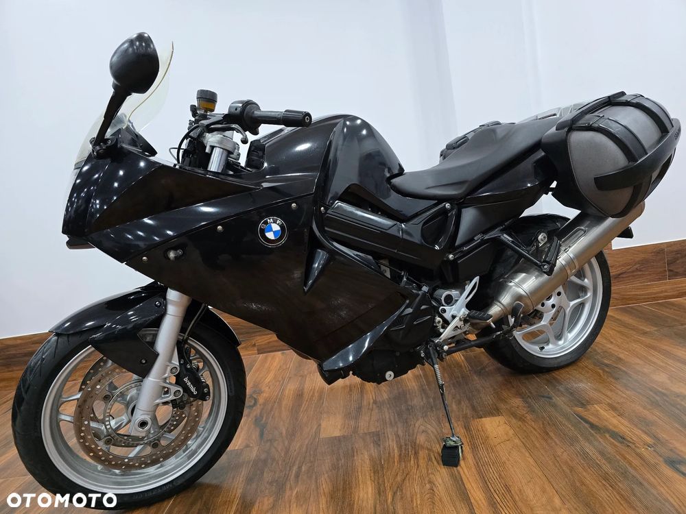 BMW F - 27