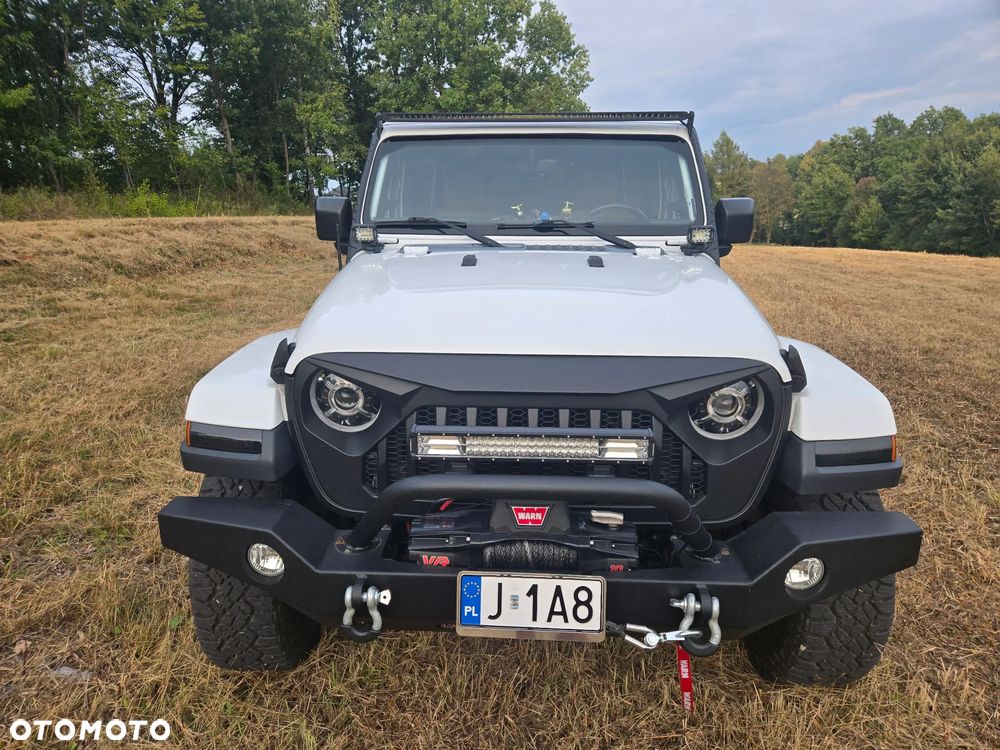 Jeep Wrangler 3.6 Unlim Sahara - 3
