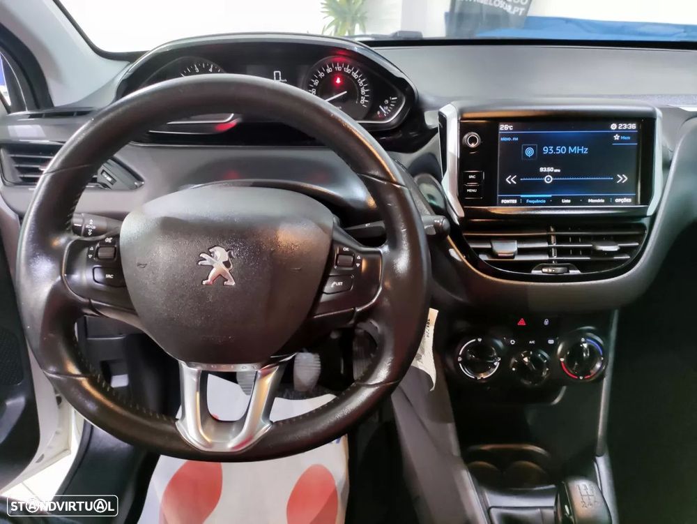 Peugeot 208 1.2 PureTech Active - 13