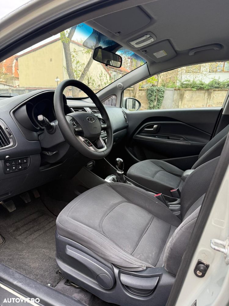 Kia Rio 1.4 DSL Comfort - 7