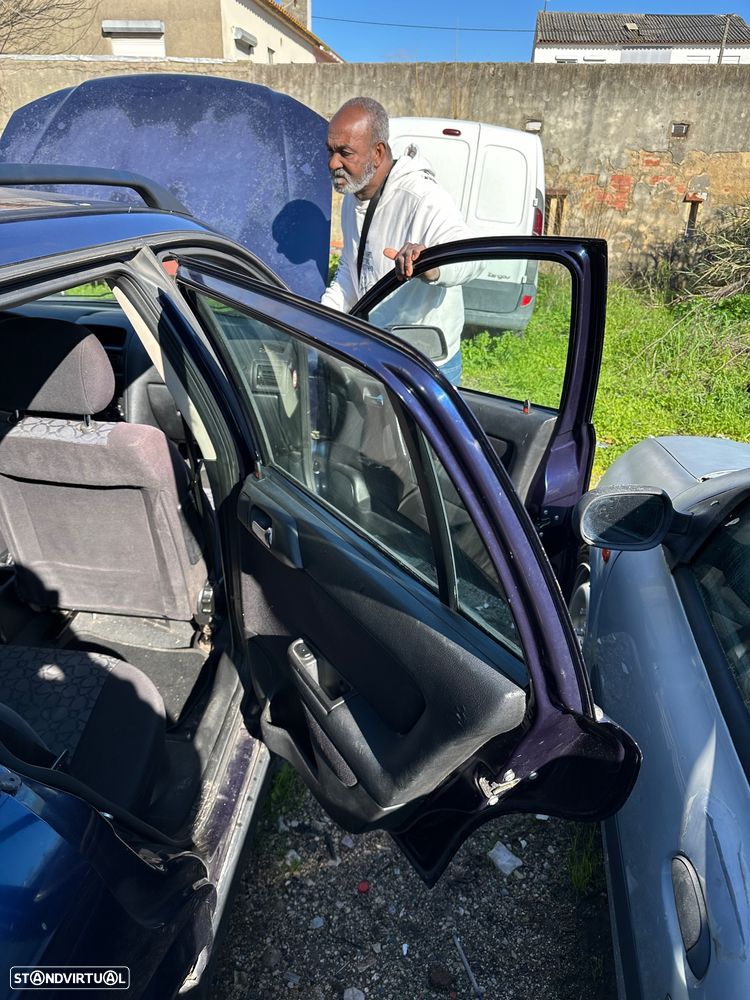 Opel Astra 1.4i 16V Family - 7