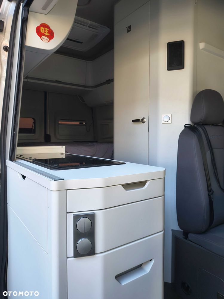 Volkswagen California - 12