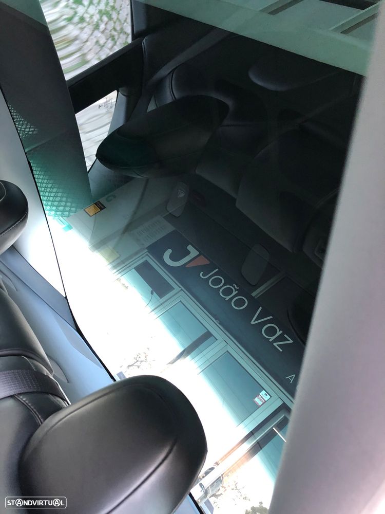 Tesla Model 3 Performance Dual Motor AWD - 31