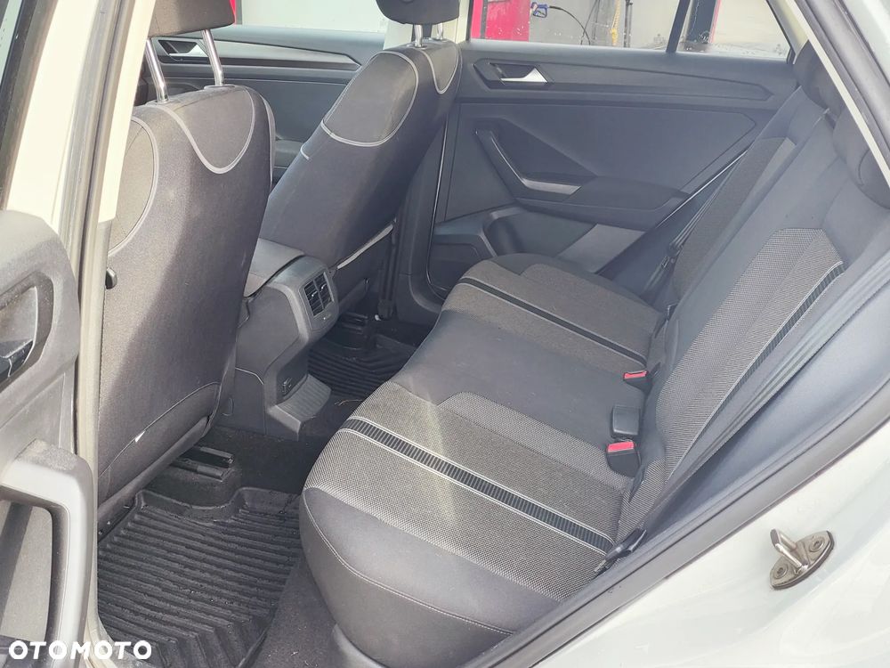 Volkswagen T-Roc 1.5 TSI GPF ACT Premium DSG - 9