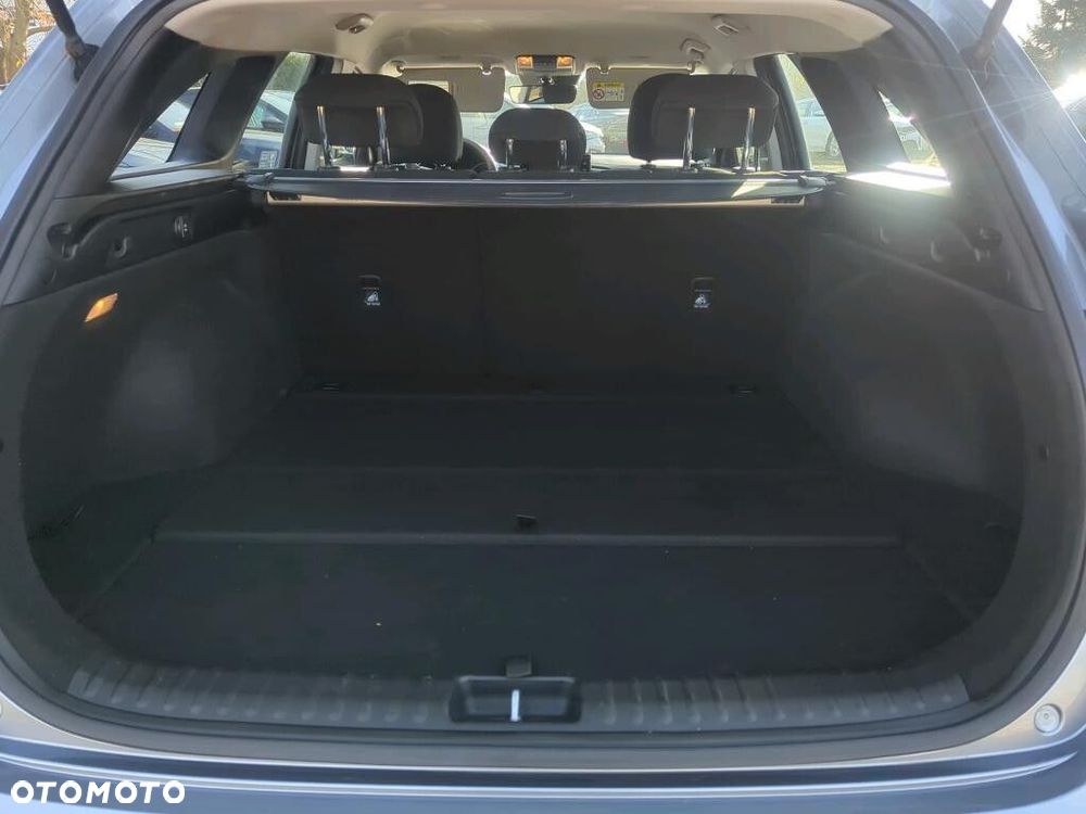 Kia Ceed - 8