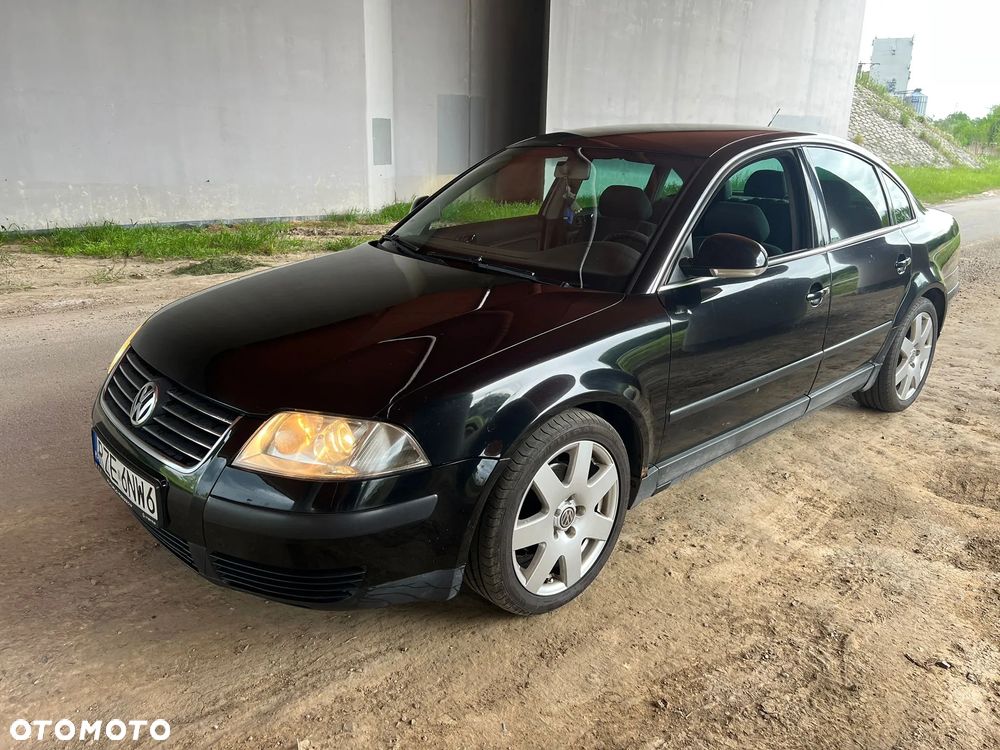 Volkswagen Passat 1.9 TDI Highline - 28