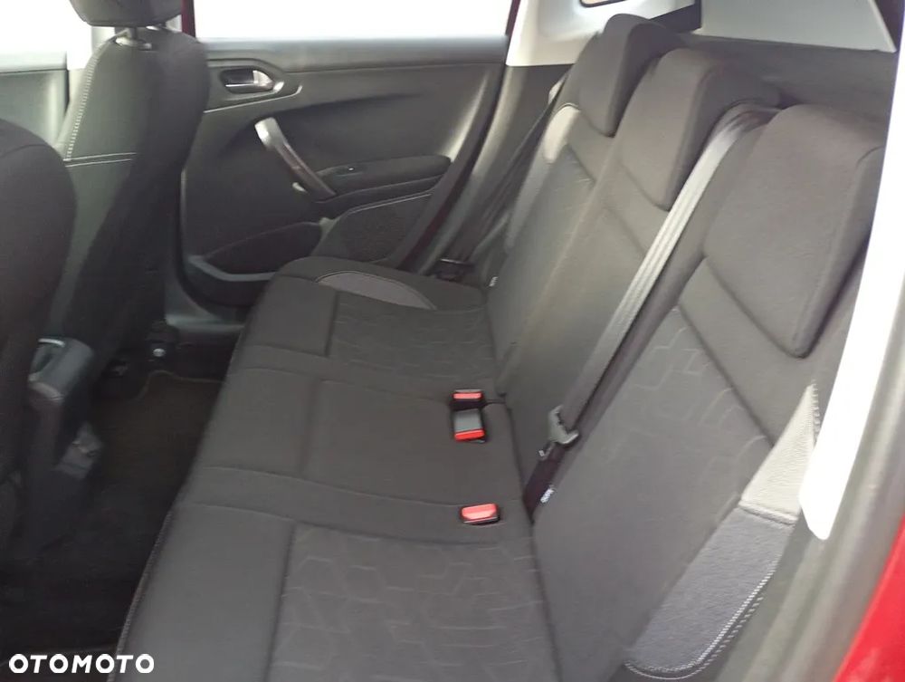 Peugeot 2008 1.2 Pure Tech Style S&S - 11