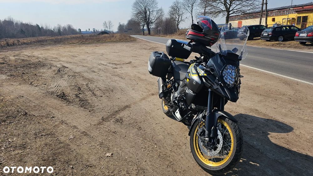 Suzuki V-STROM - 4