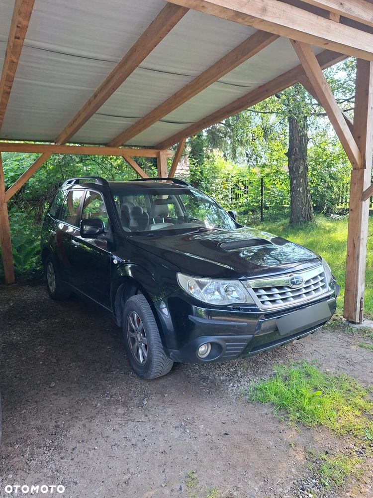 Subaru Forester 2.0X Exclusive - 1