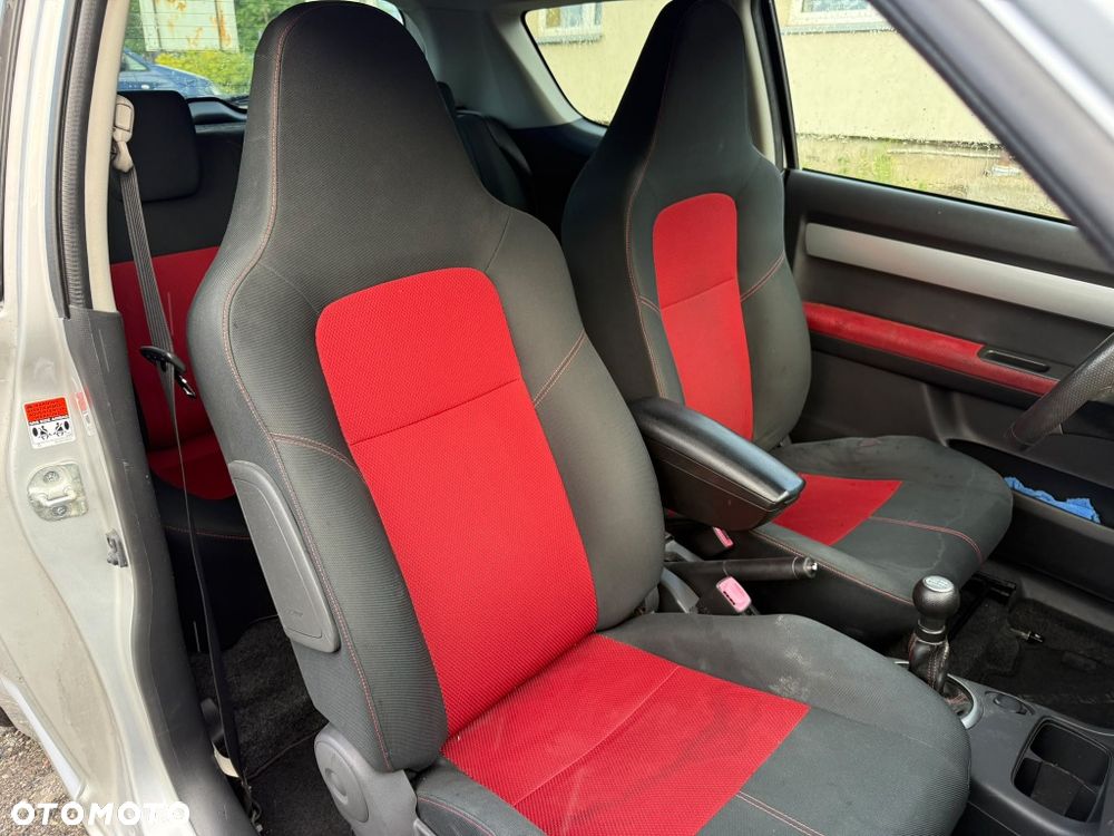 Suzuki Swift - 8