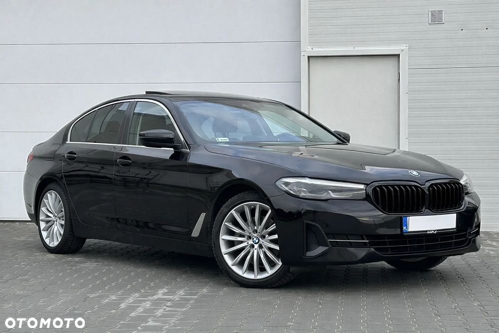 BMW Seria 5 520d xDrive Sport - 9