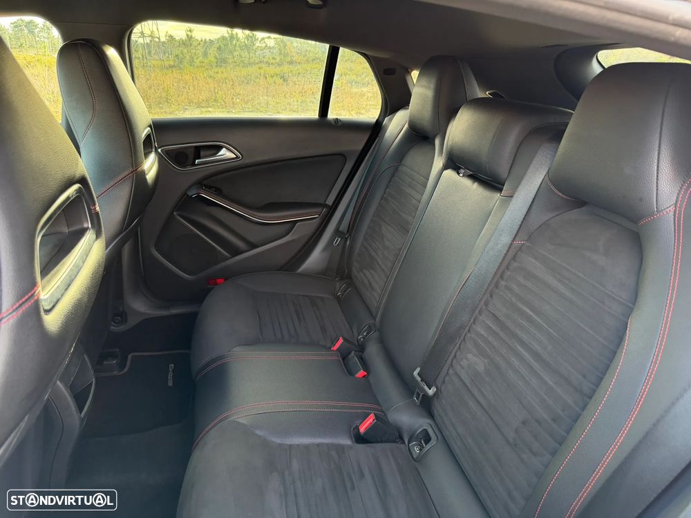 Mercedes-Benz CLA 180 Shooting Brake d AMG Line - 31