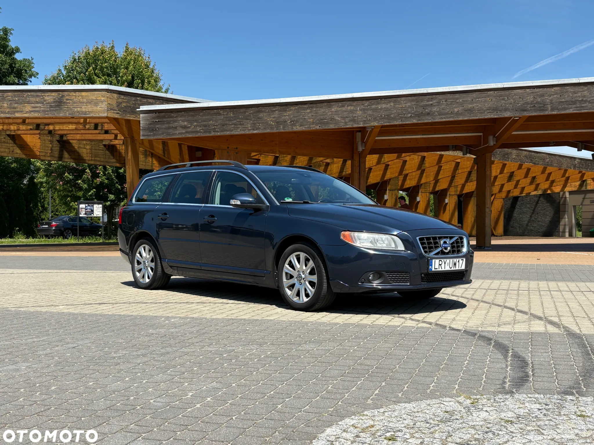 Volvo V70 2.4D Summum - 3